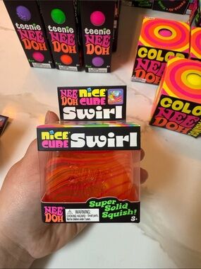 Needoh Nice Cube Swirl Super Solid Squish - Orange